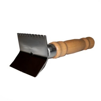 Scraper for cleaning queen excluders - stainless steel